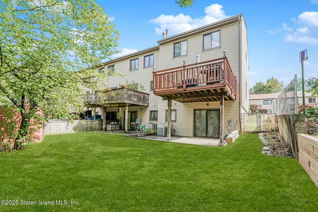 $679,000 | 97 Bower Court | Rossville