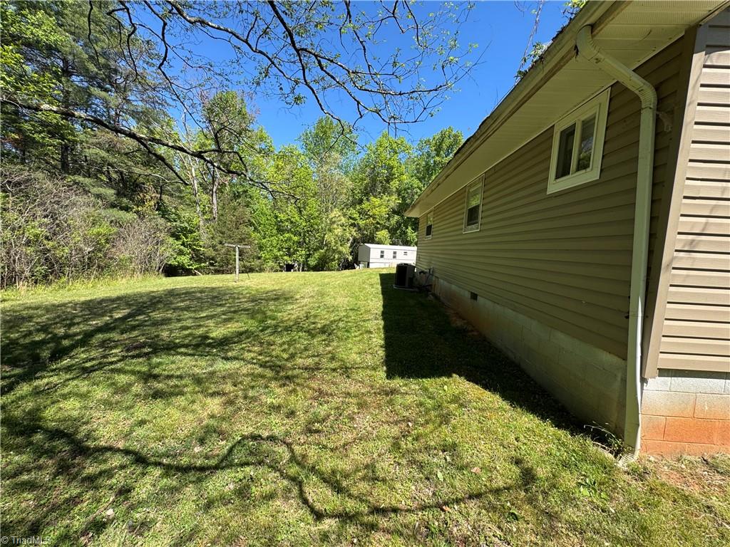 1460 Byrd Ridge Road North Wilkesboro, NC 28659 - Photo 8 of 26