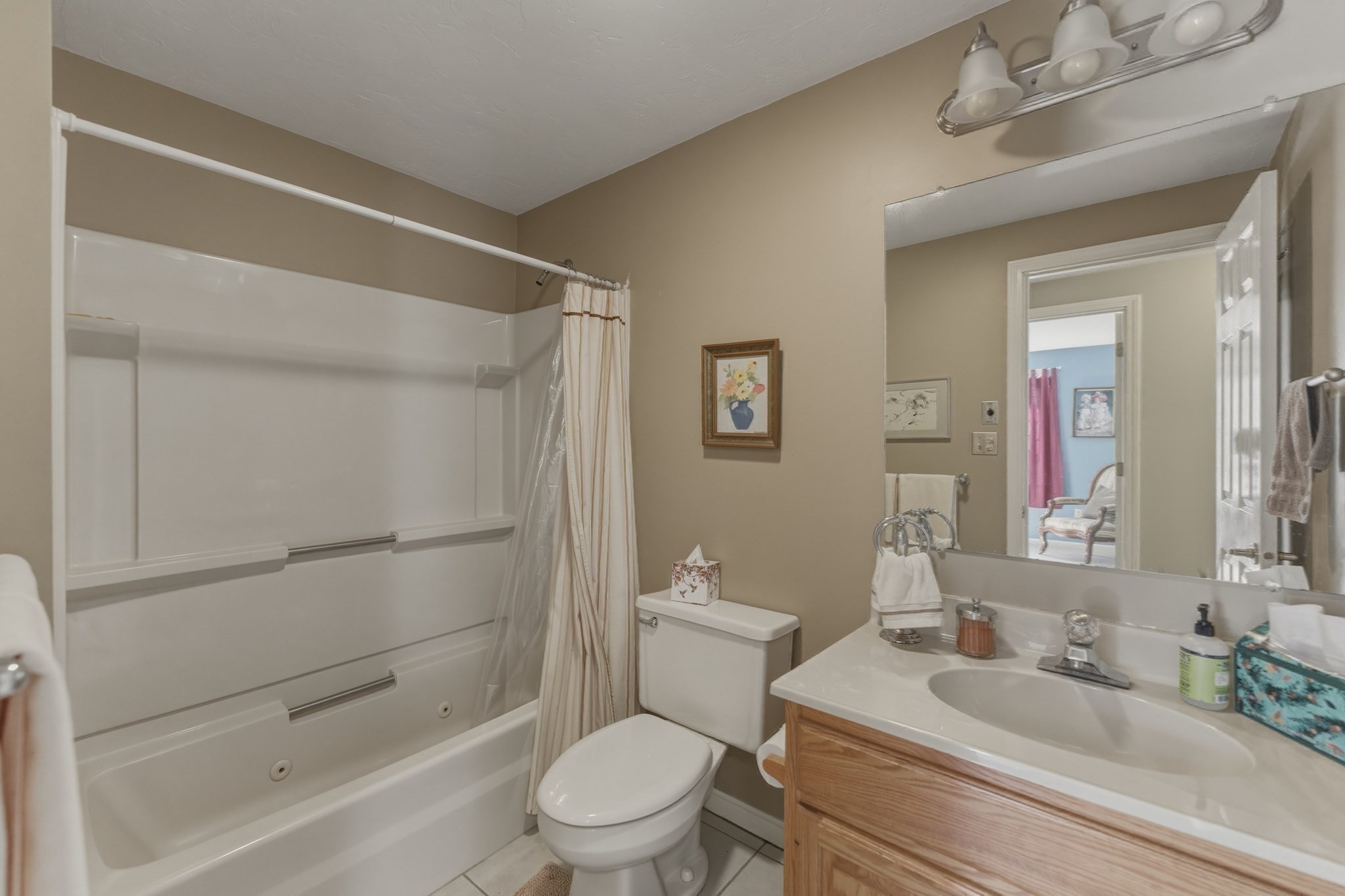 402 Ridgefield Circle, Unit D1 Clinton, MA 01510 - Photo 23 of 34 Gallery Image 23