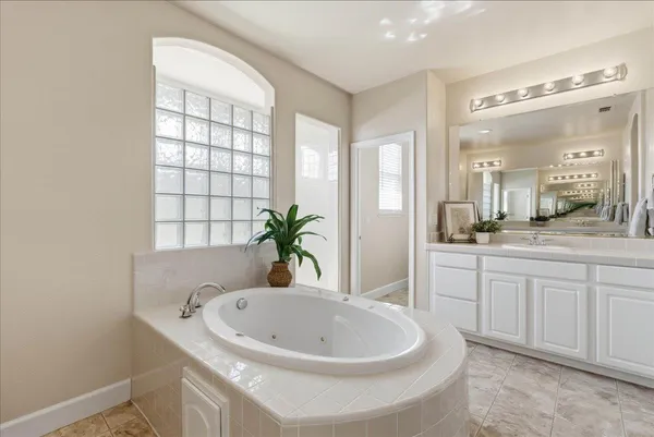 $885,000 | 6128 Big Bend Drive, Roseville, CA 95678