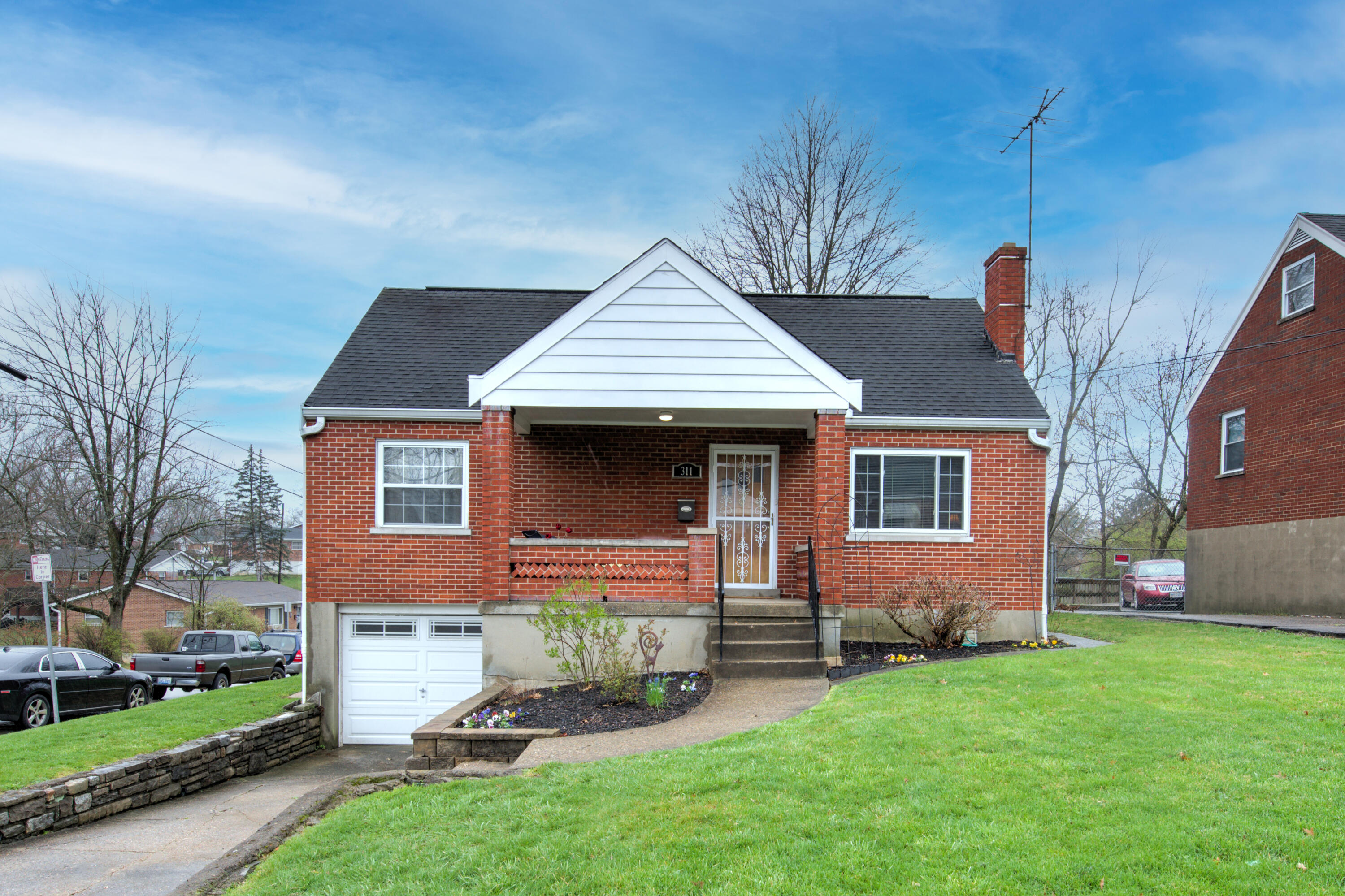 311 Stevenson Road Erlanger, KY 41018 - Photo 1 of 35 1-print-Exterior_Front_1