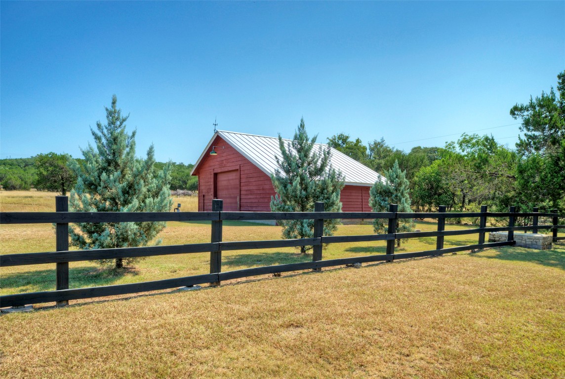101 Arrowlake Road Wimberley, TX 78676 - Photo 17 of 40 a view of a bench in the terrace
