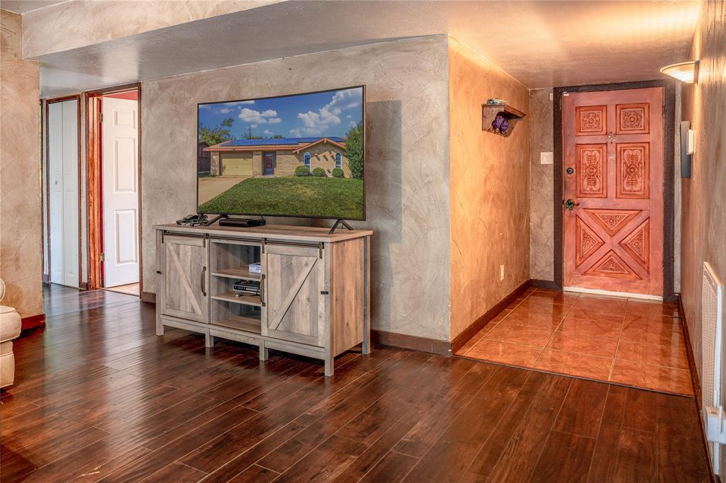 6317 Locust Street Rowlett, TX 75089 - Photo 5 of 34