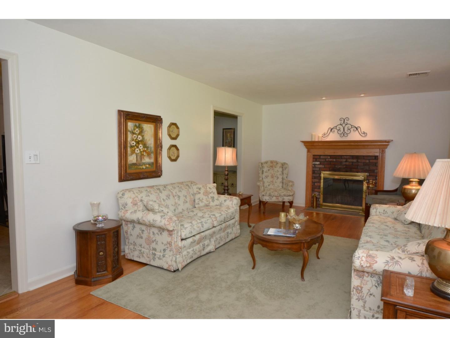 1 Reigate Way Titusville, NJ 08560 - Photo 3 of 21