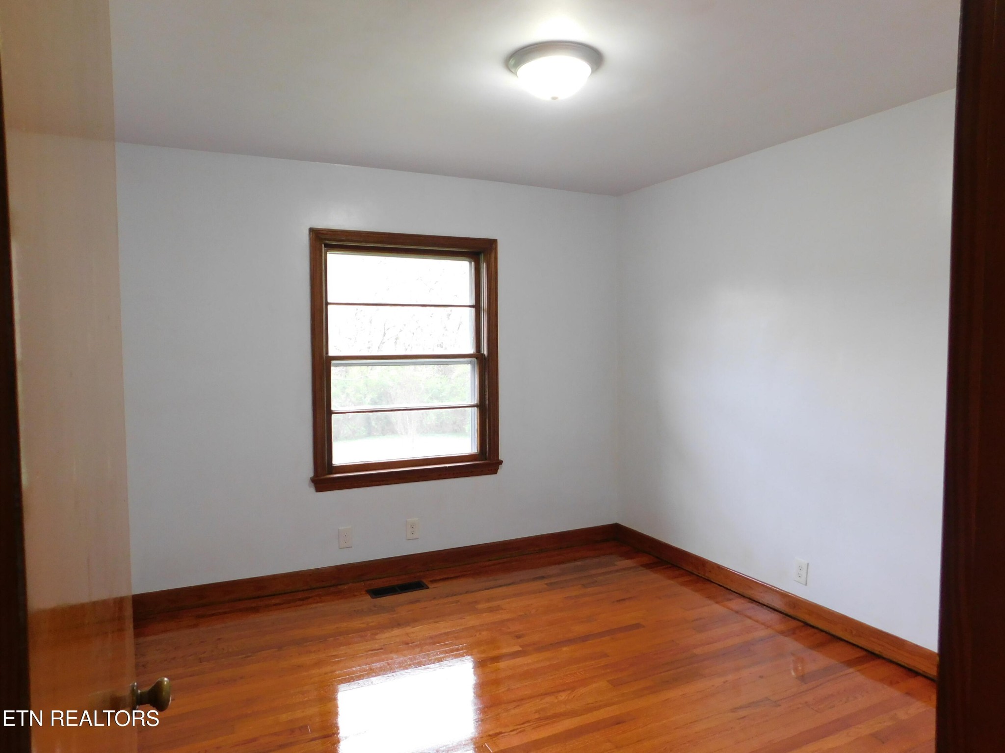 2525 Belt Road Knoxville, TN 37920 - Photo 14 of 31 Gallery Image 14