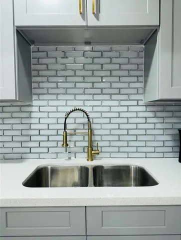 a close view of sink and tap