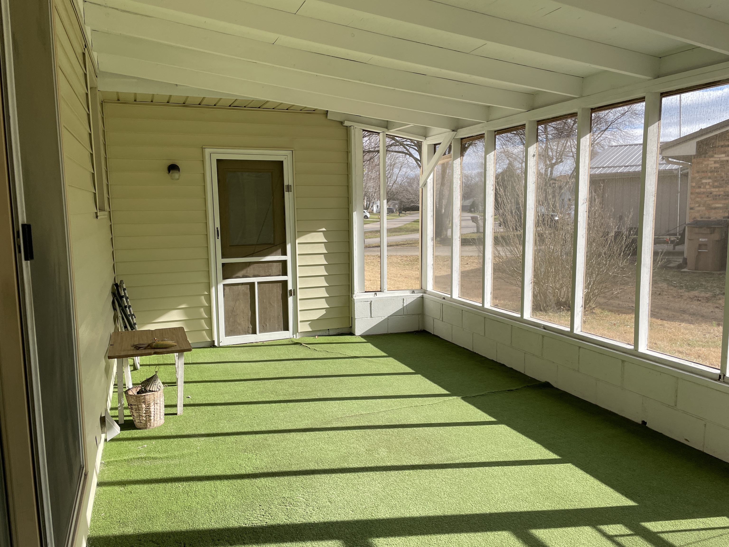 545 Riverside Circle Columbus, IN 47203 - Photo 11 of 14 Gallery Image 11