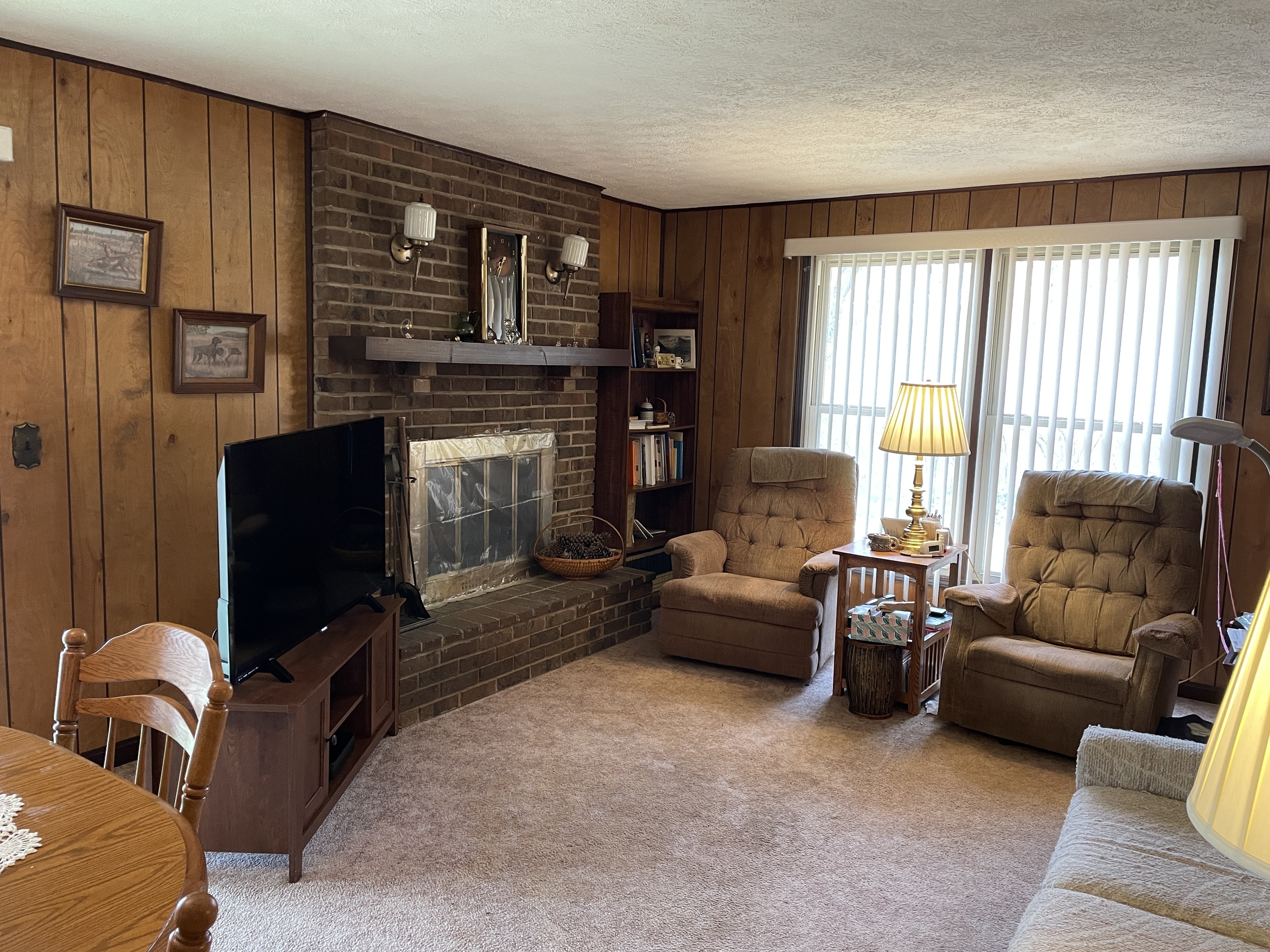 545 Riverside Circle Columbus, IN 47203 - Photo 5 of 14 Gallery Image 5