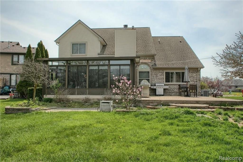 51955 Lillian Road Chesterfield, MI 48047 - Photo 31 of 33