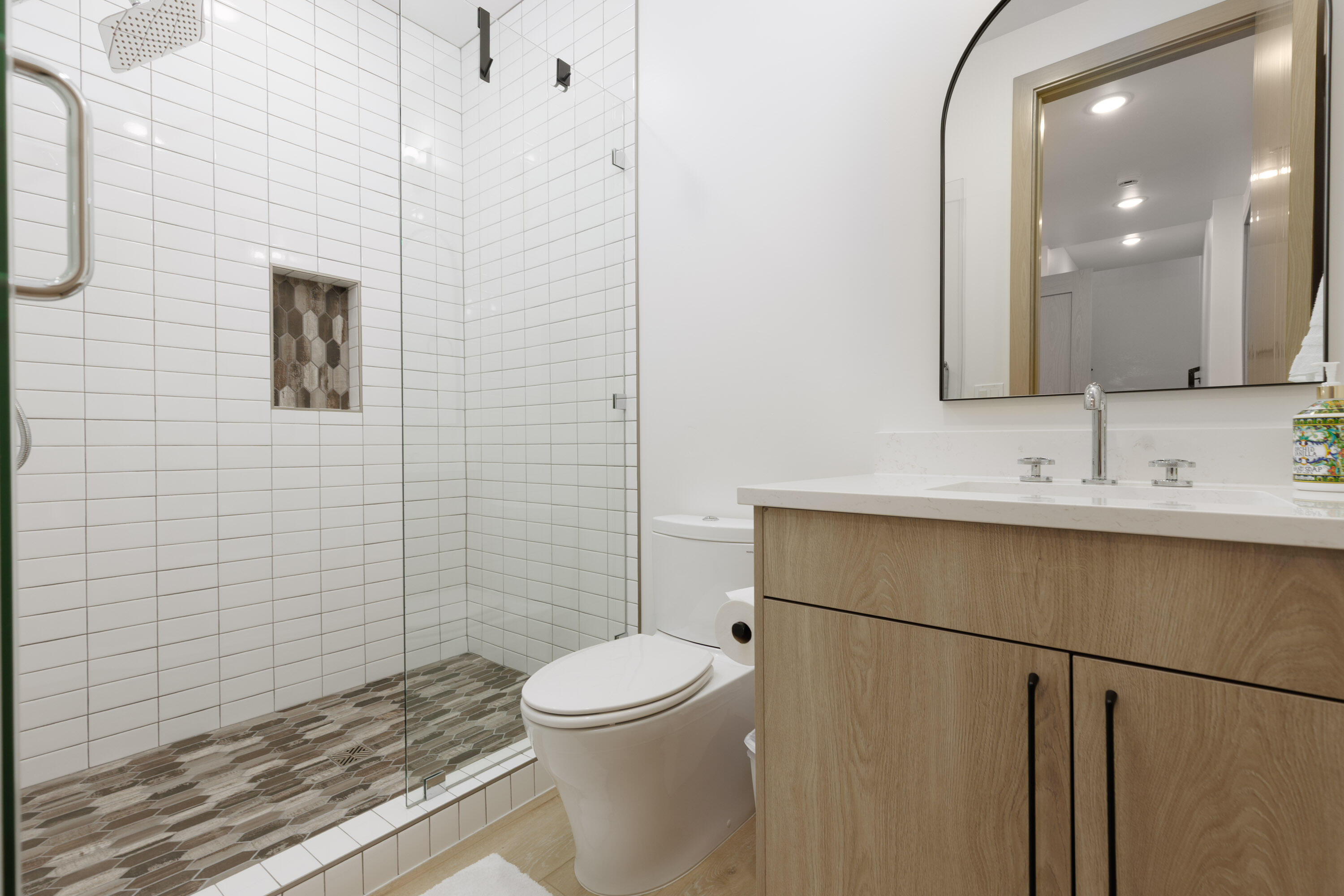 160 Ridgeview Street, Unit 7B Brian Head, UT 84719 - Photo 28 of 49 en-suite bathroom-basement level