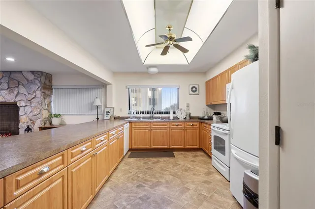 $629,000 | 120 1st Street East, Unit 108, Tierra Verde, FL 33715