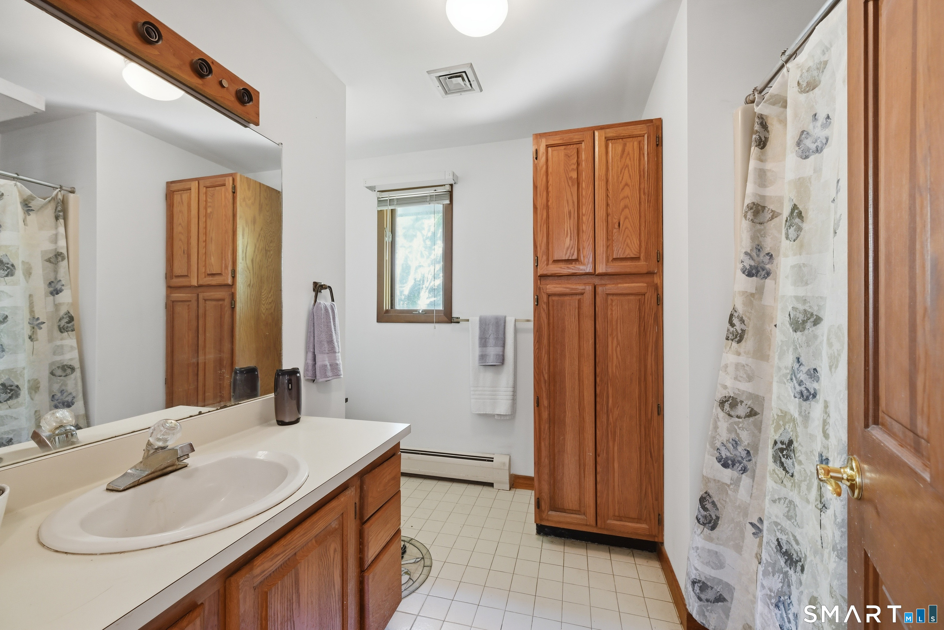 19 Hi Barlow Road Newtown, CT 06470 - Photo 15 of 40