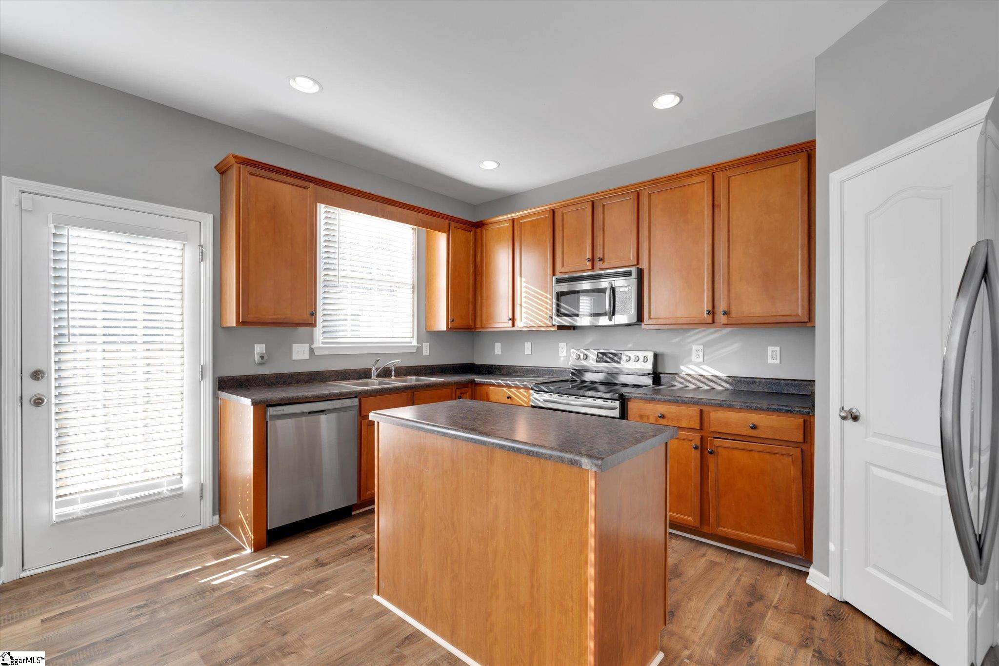 104 Awendaw Way Greenville, SC 29607 - Photo 14 of 29 Gallery Image 14