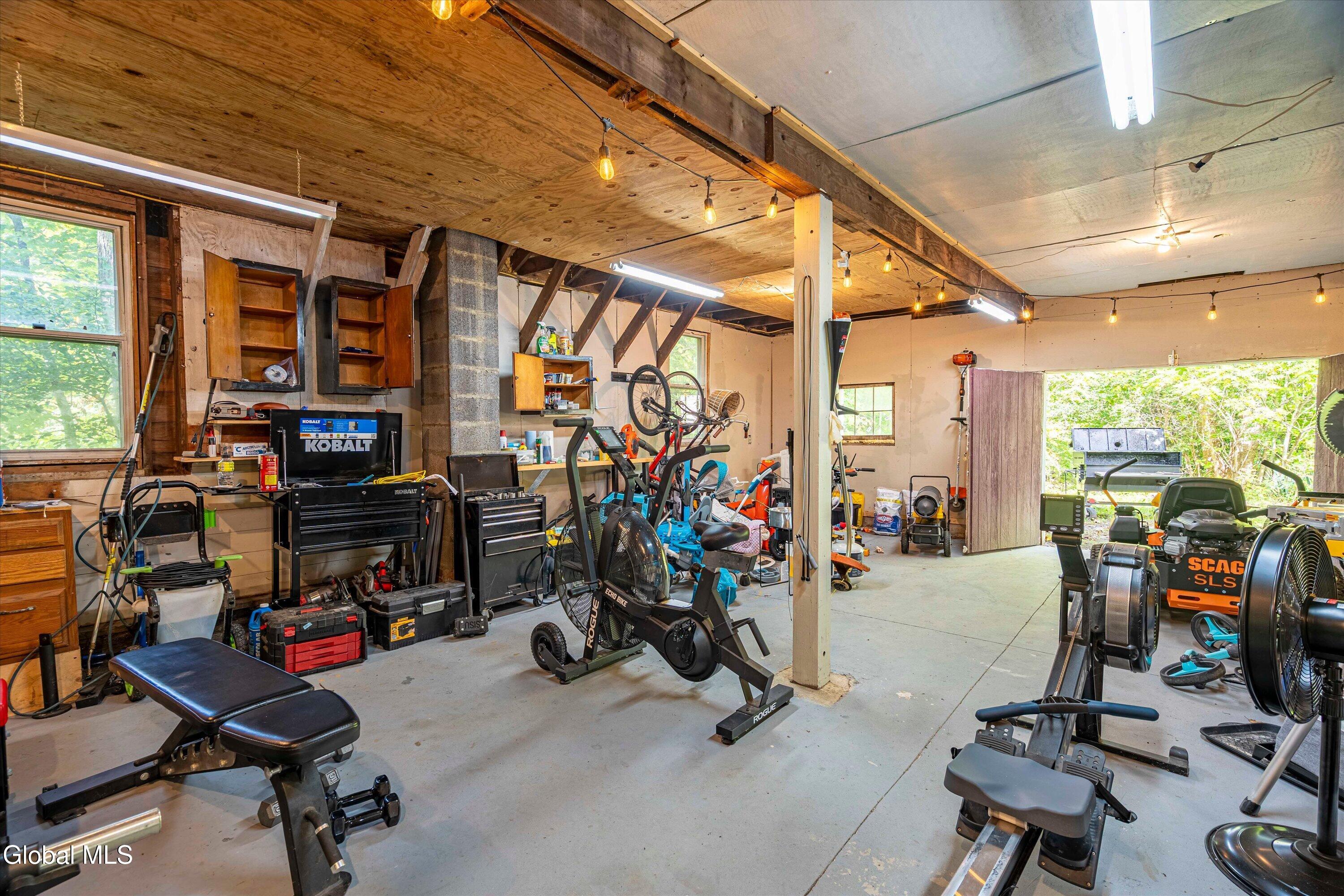 647 Saratoga Road Schenectady, NY 12302 - Photo 48 of 52 27-ADK-27