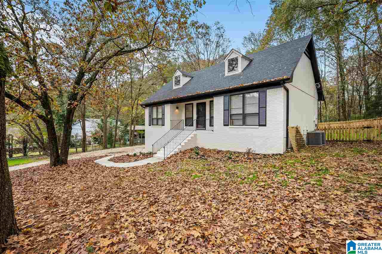 1009 Henry Drive Alabaster, AL 35007 - Photo 2 of 32