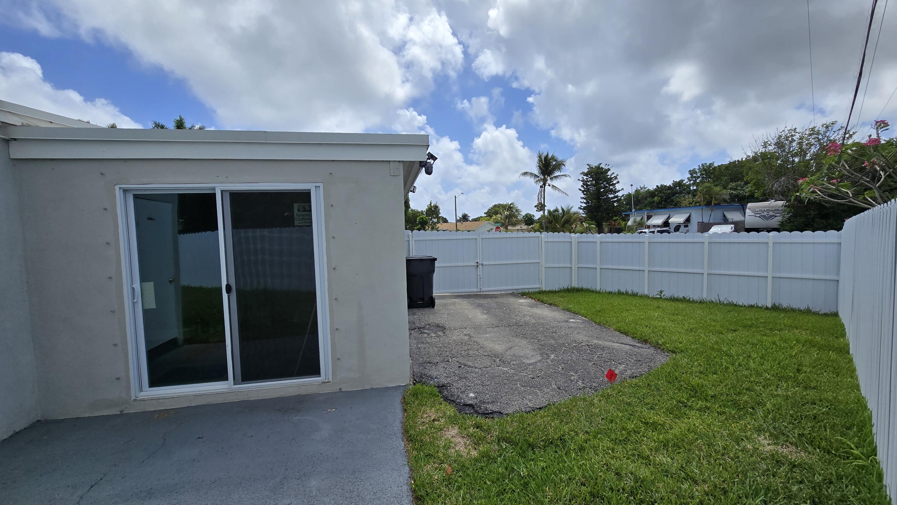 591 Seagrape Road Lantana, FL 33462 - Photo 4 of 18 Pic 13