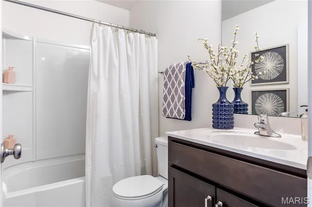 $469,000 | 180 Wholesome Way, St. Charles, MO 63304