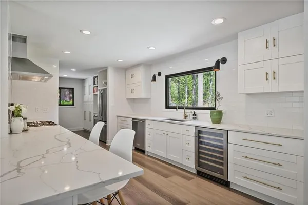 $1,175,000 | 4832 Lake Fjord Pass, Marietta, GA 30068