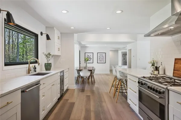 $1,175,000 | 4832 Lake Fjord Pass, Marietta, GA 30068