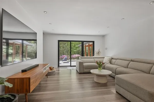 $1,175,000 | 4832 Lake Fjord Pass, Marietta, GA 30068