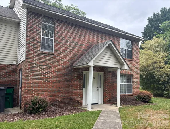 $1,700 | 1000 Mt Holly-Huntersville Road, Unit B, Charlotte, NC 28214