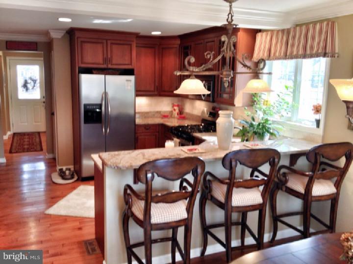 132 Silver Lake Drive Clementon, NJ 08021 - Photo 7 of 25 Kitchen