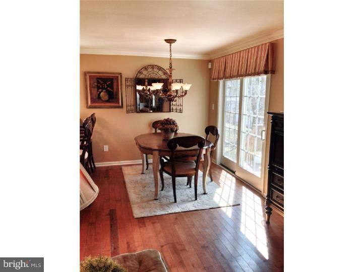 132 Silver Lake Drive Clementon, NJ 08021 - Photo 10 of 25 Breakfast Room