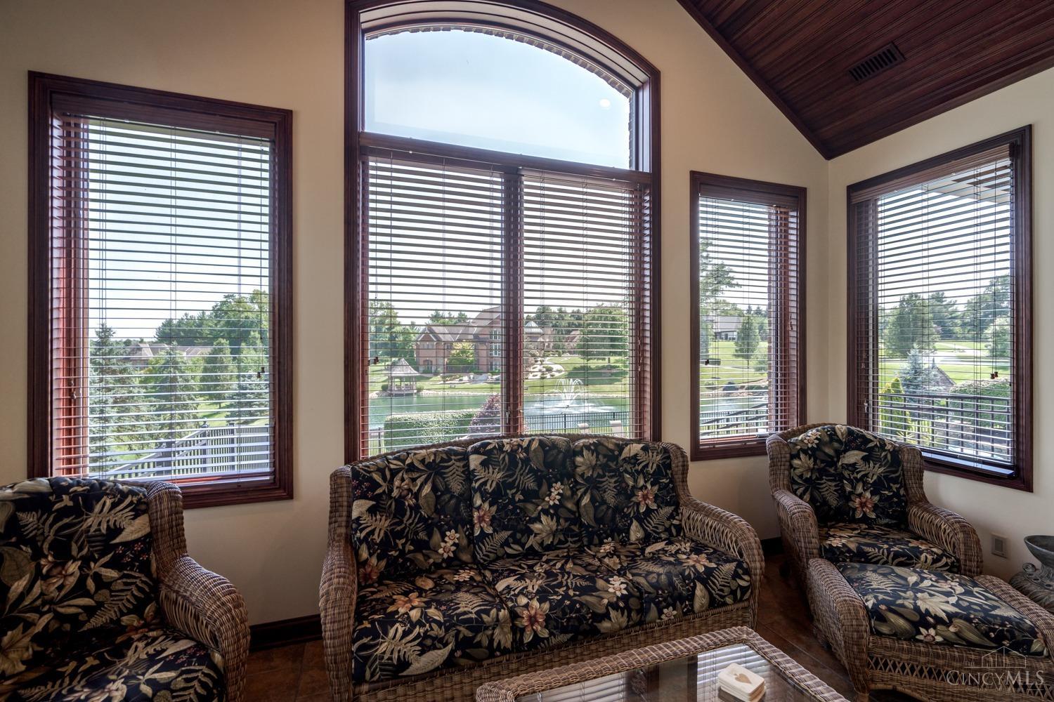 6459 Werk Road Cincinnati, OH 45248 - Photo 20 of 60
