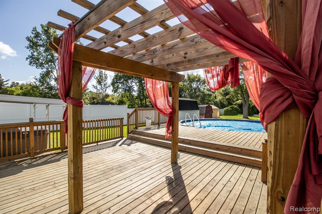 7348 Rory Street Grand Blanc, MI 48439 - Photo 41 of 44 Gallery Image 41