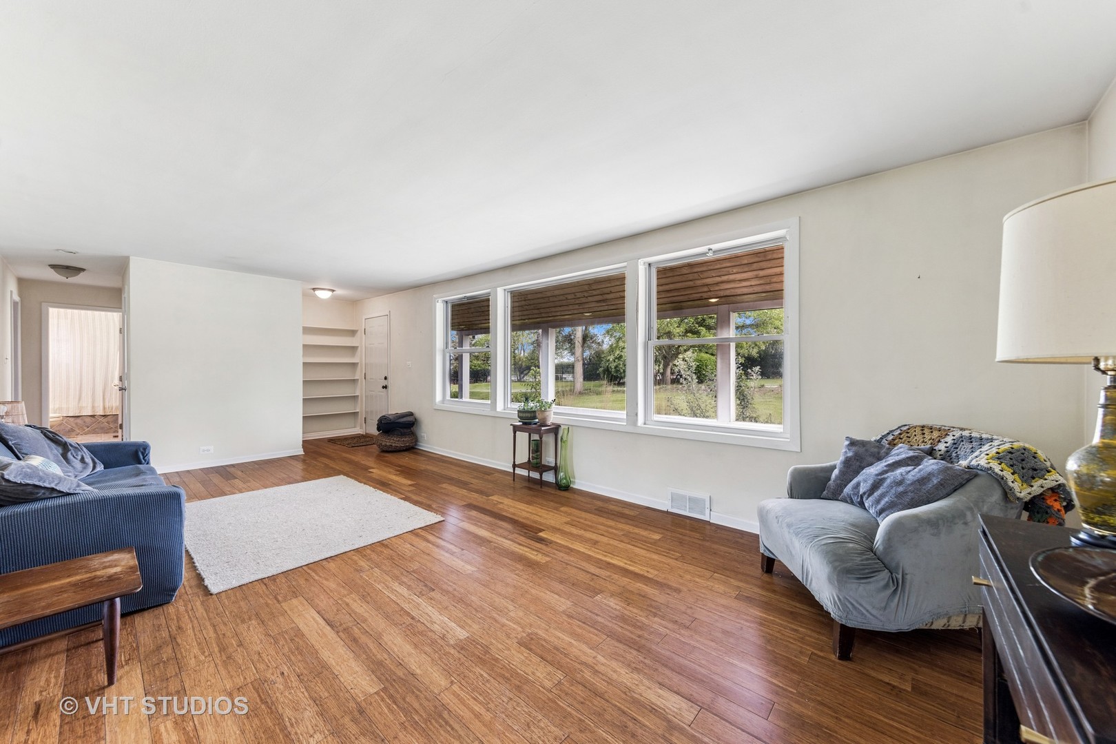 21W534 Bemis Road Glen Ellyn, IL 60137 - Photo 6 of 22 Gallery Image 6