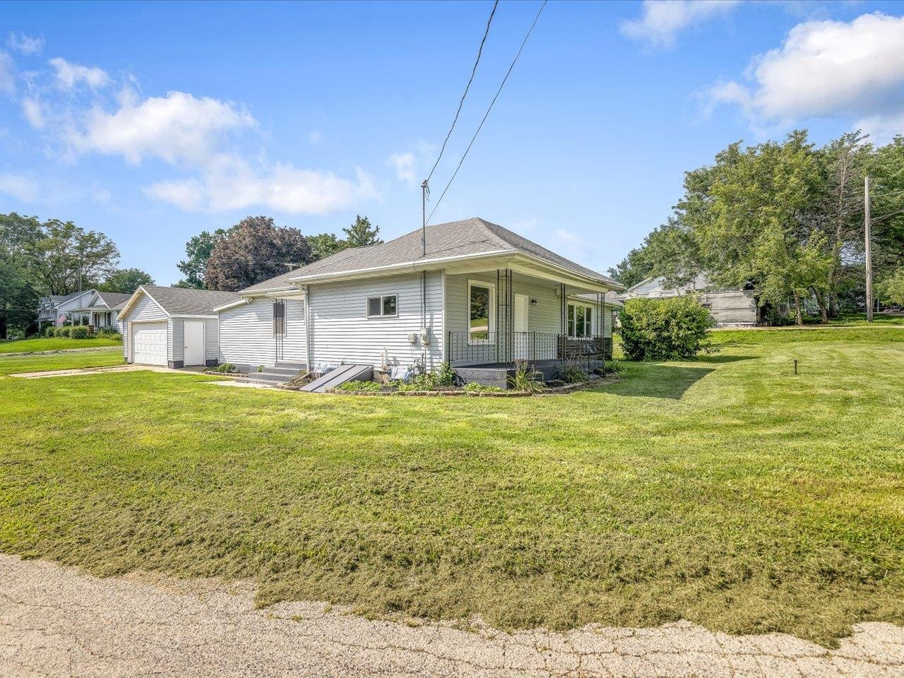 140 East Walnut Street Cedarville, IL 61032 - Photo 11 of 37 a front view of house with yard