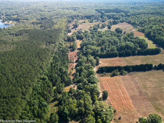 $567,500 | 11664 North Gordon Avenue, Bitely, MI 49309