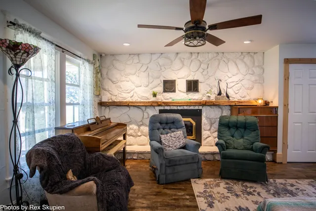 $567,500 | 11664 North Gordon Avenue, Bitely, MI 49309