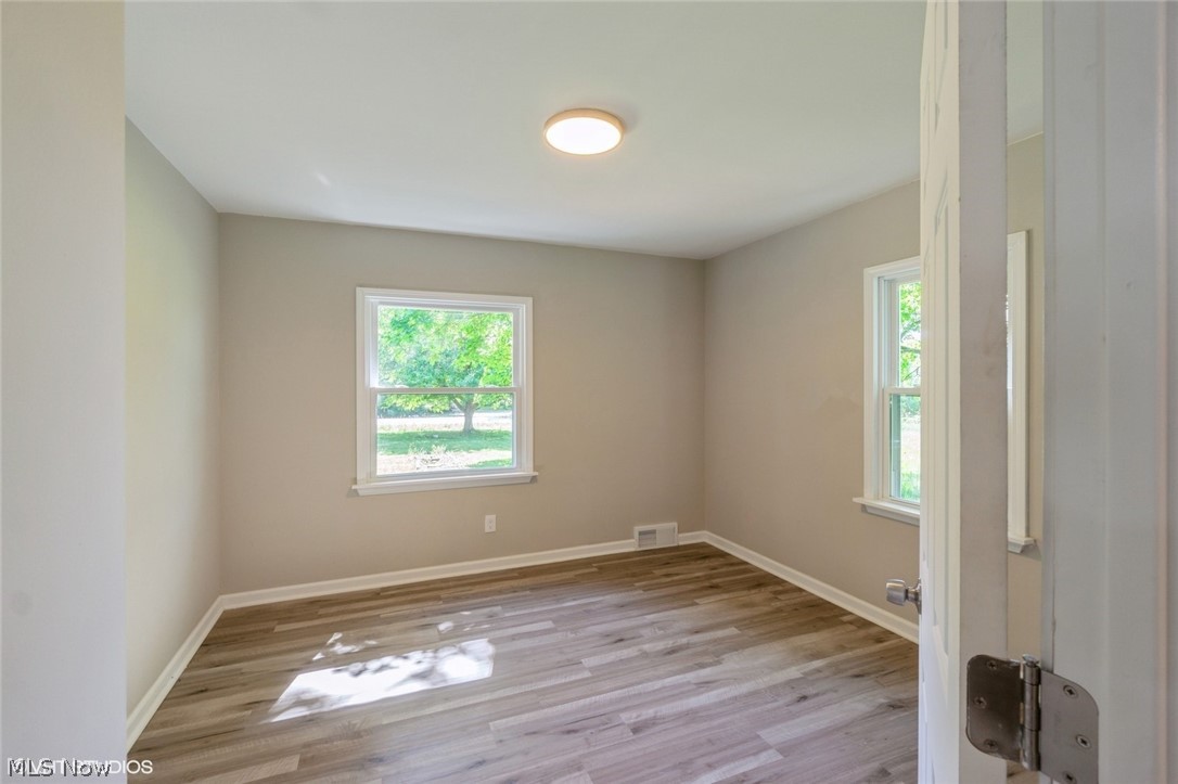 2430 Pressler Road Akron, OH 44312 - Photo 7 of 15 Gallery Image 7