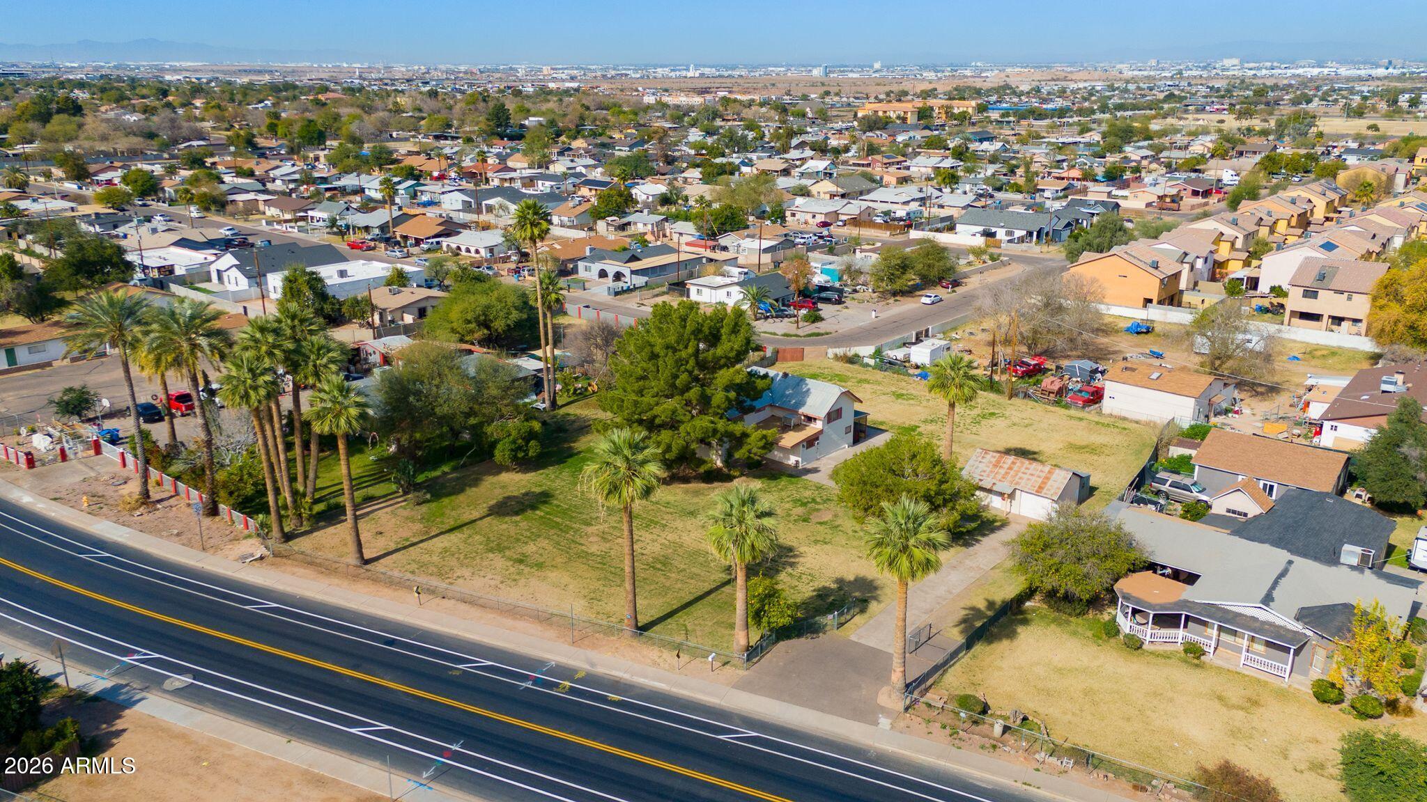 316 West Roeser Road Phoenix, AZ 85041 - Photo 2 of 12 02-Roeser