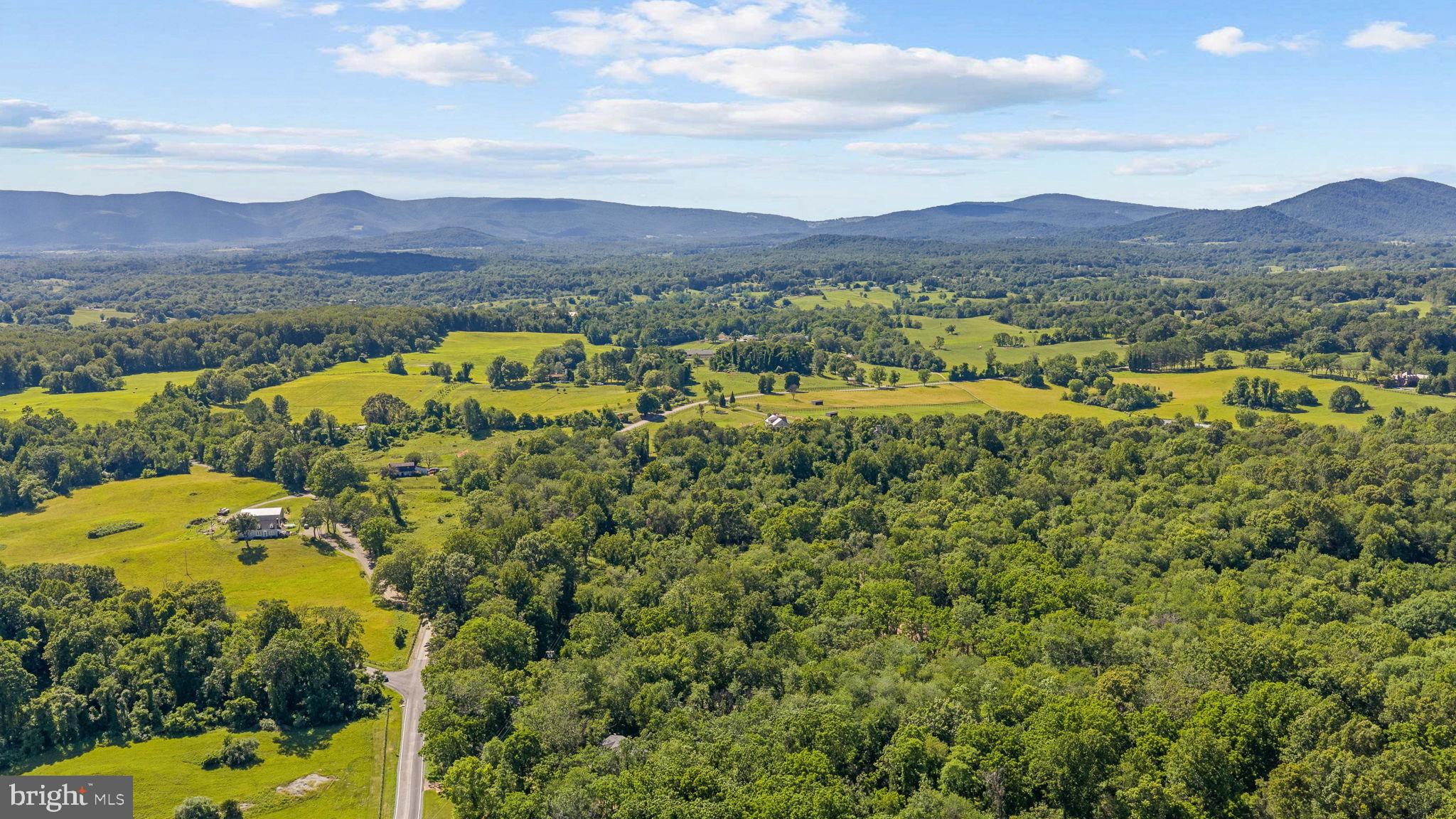 Crest Hill Road Hume, VA 22639 - Photo 16 of 18