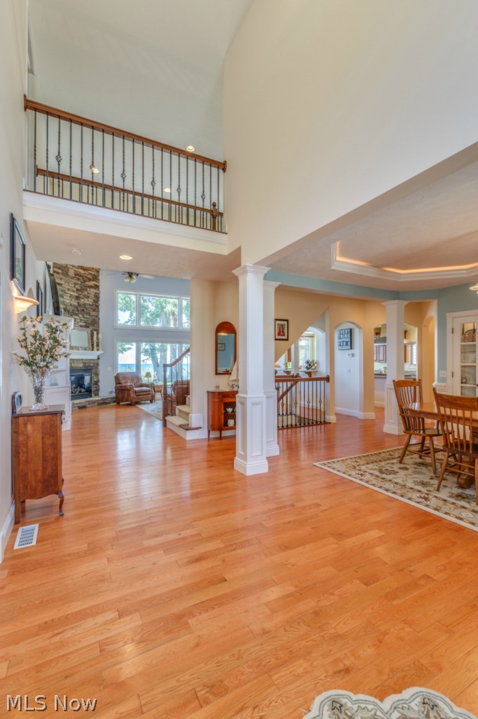 7573 Salida Road Mentor, OH 44060 - Photo 7 of 25 FOYER