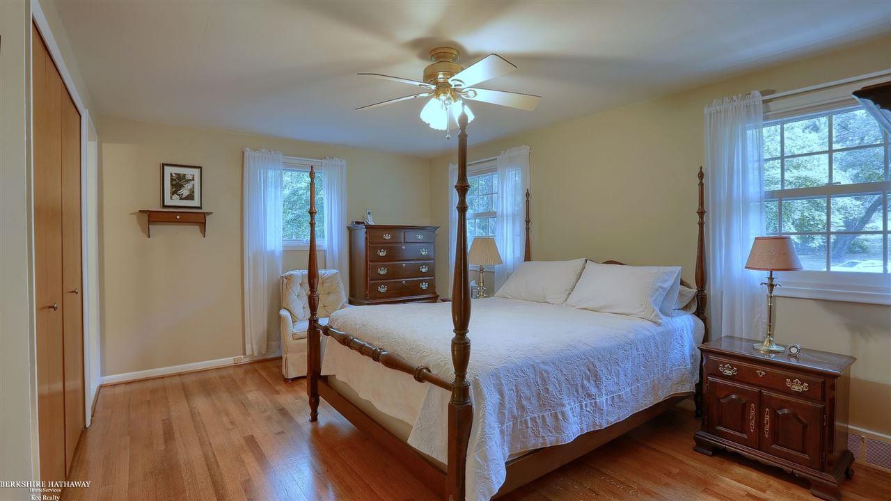 6010 Deguise Court Rochester Hills, MI 48306 - Photo 16 of 31