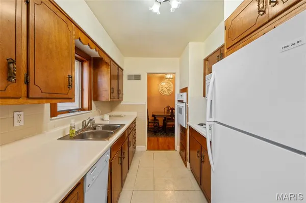 $195,000 | 917 Willow Street, Wood River, IL 62095