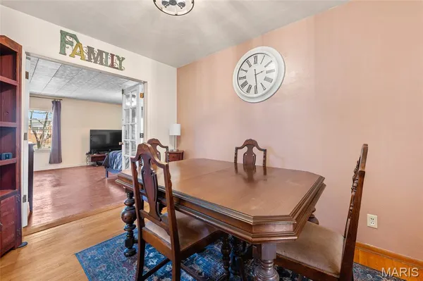 $195,000 | 917 Willow Street, Wood River, IL 62095