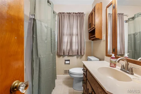 $195,000 | 917 Willow Street, Wood River, IL 62095