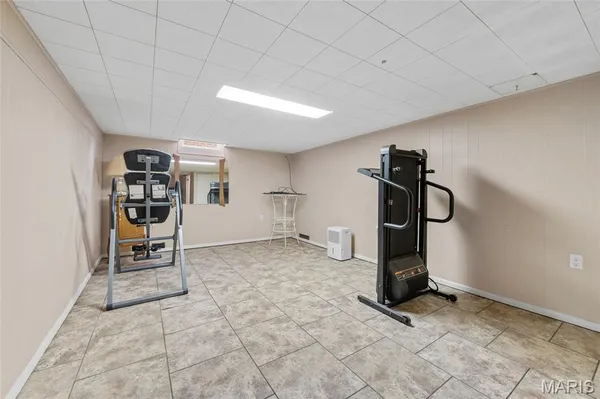 $195,000 | 917 Willow Street, Wood River, IL 62095