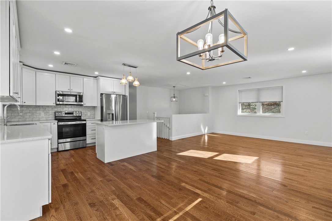 15 Ridgewood Road Charlestown, RI 02813 - Photo 5 of 48