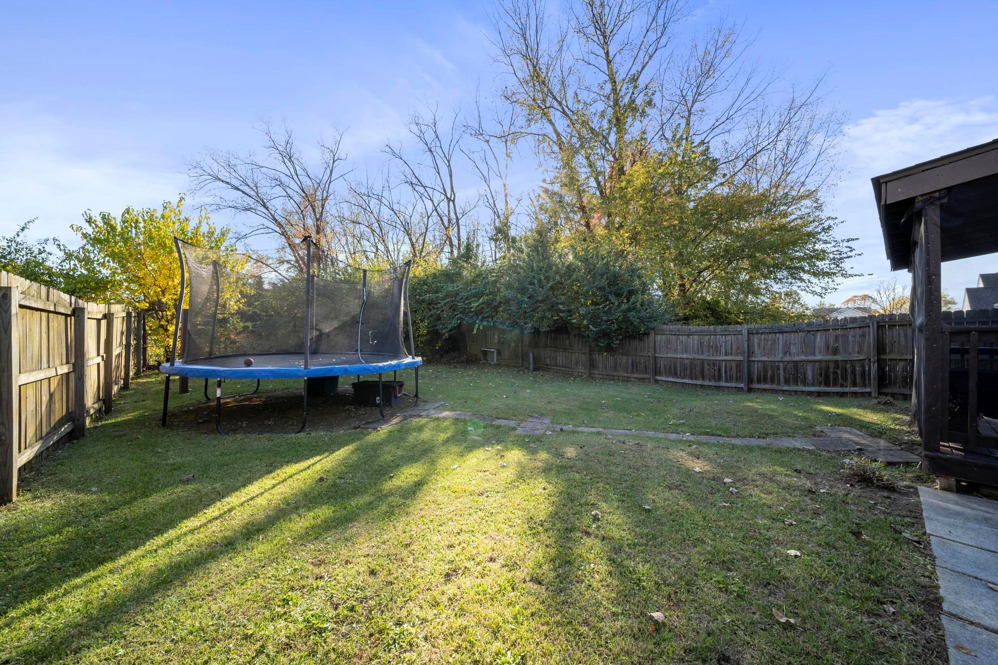 2141 Margo Road Columbus, OH 43229 - Photo 14 of 36 DSC04018