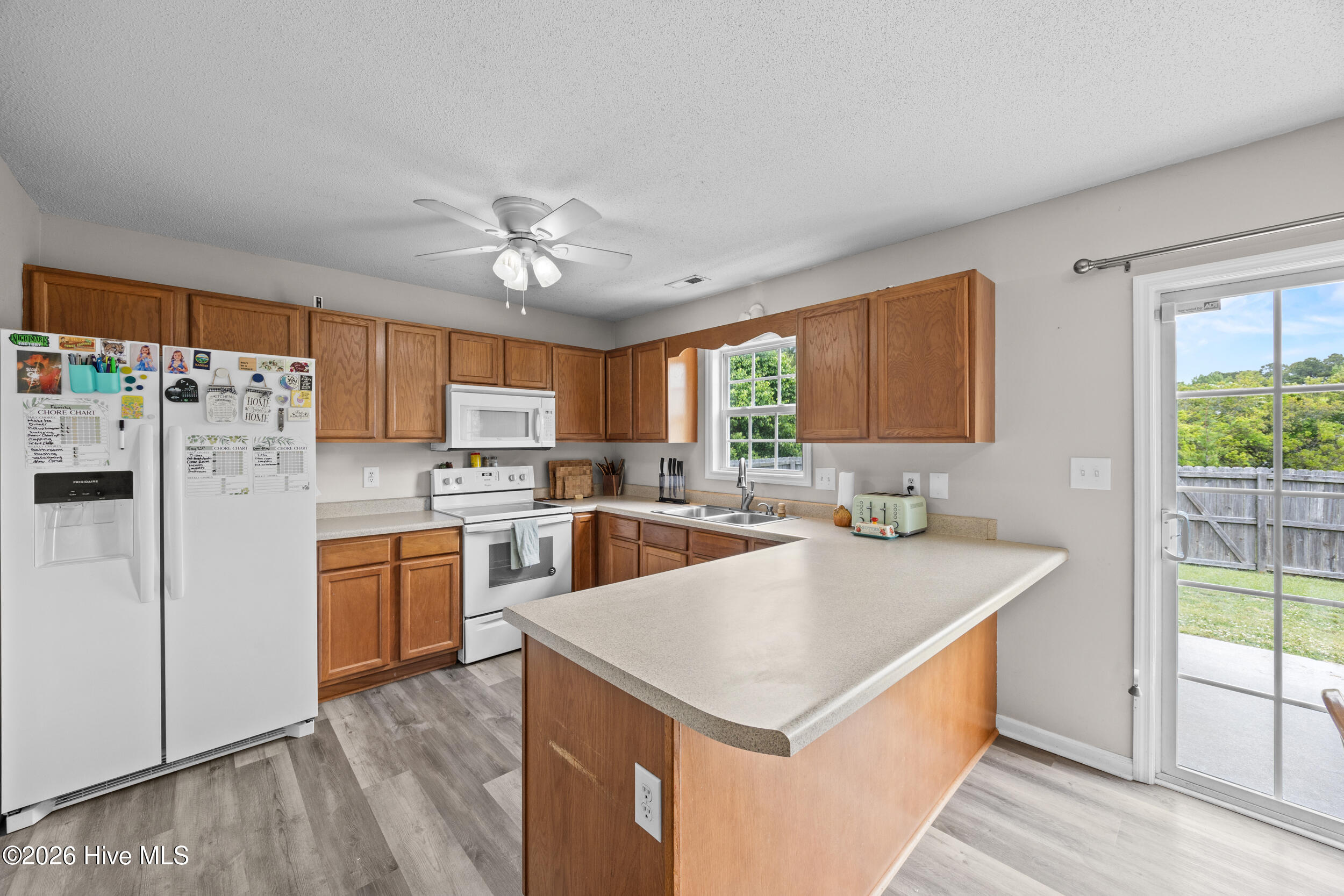 316 Mann Street Hubert, NC 28539 - Photo 20 of 54 20_kitchen