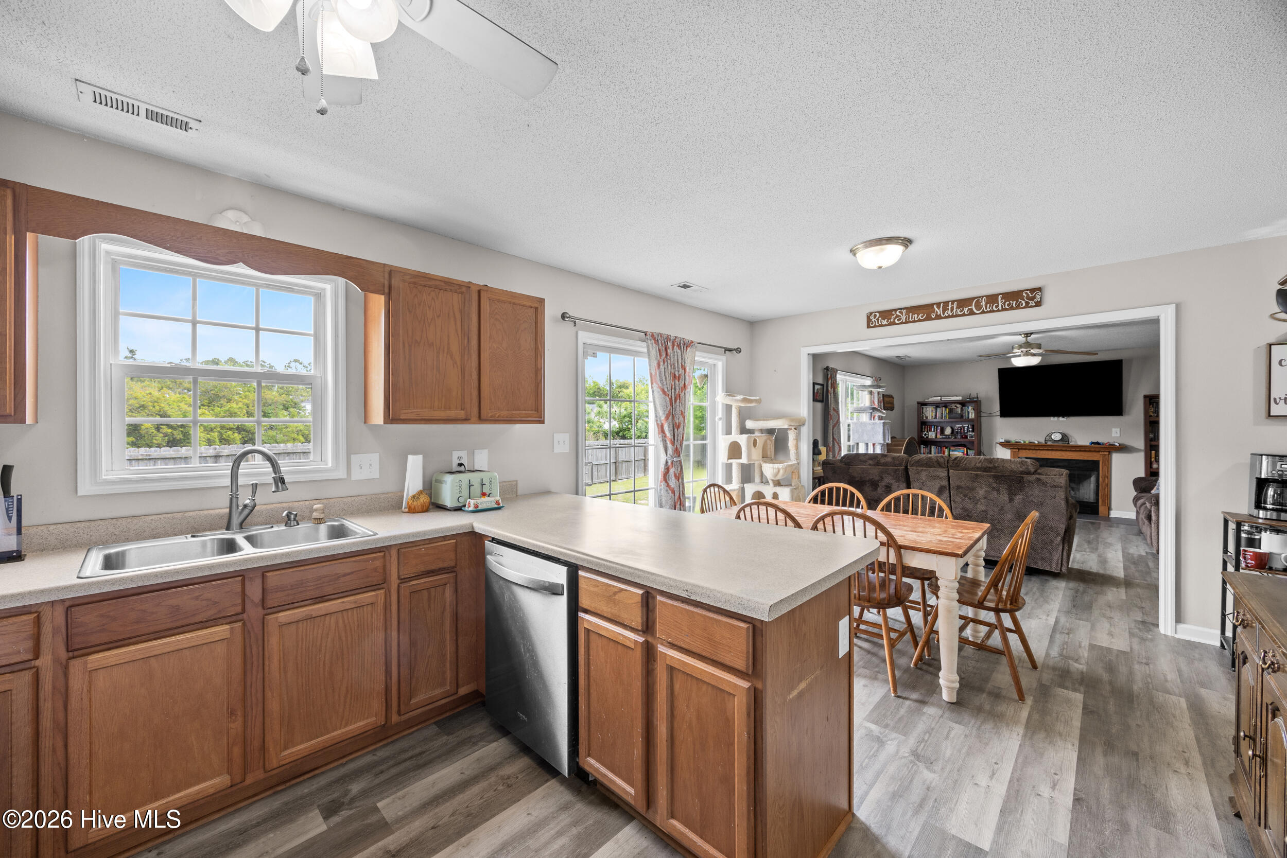 316 Mann Street Hubert, NC 28539 - Photo 22 of 54 22_kitchen