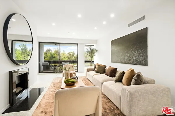 $925,000 | 10551 Wilshire Boulevard, Unit 503, Los Angeles, CA 90024