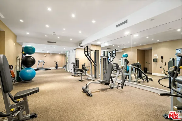 $925,000 | 10551 Wilshire Boulevard, Unit 503, Los Angeles, CA 90024