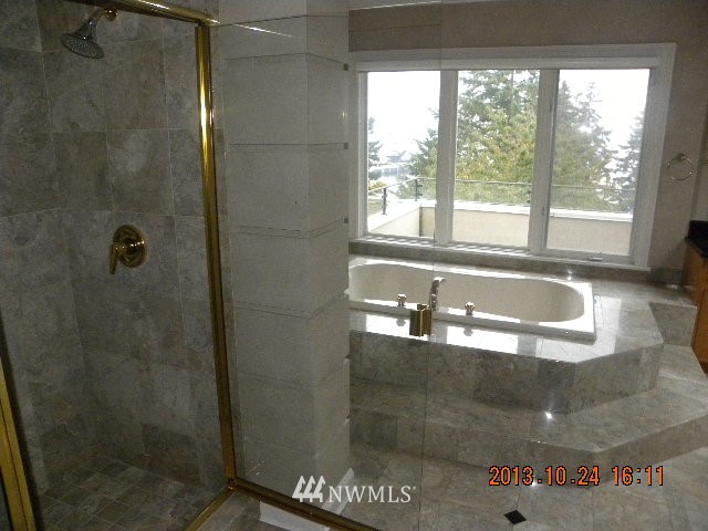 3421 Evergreen Point Road Medina, WA 98039 - Photo 16 of 25