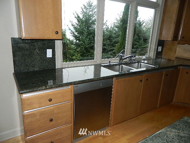 3421 Evergreen Point Road Medina, WA 98039 - Photo 6 of 25